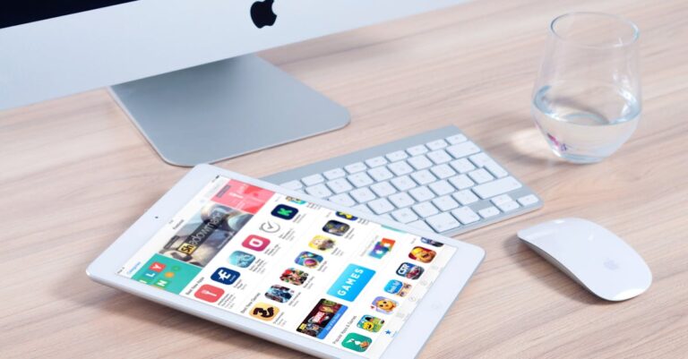 Mastering Designing Mobile Apps: Key Principles for User-Centric Success
